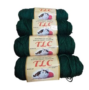 TLC Ultra Soft Red Heart Acrylic Yarn Forest Green 5690 Vintage 5 oz No Dye Lot